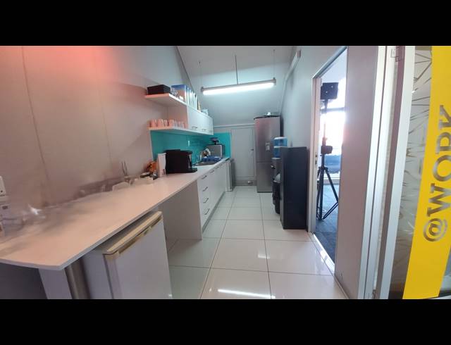 97M² OFFICE TO LET IN CENTURY CITY